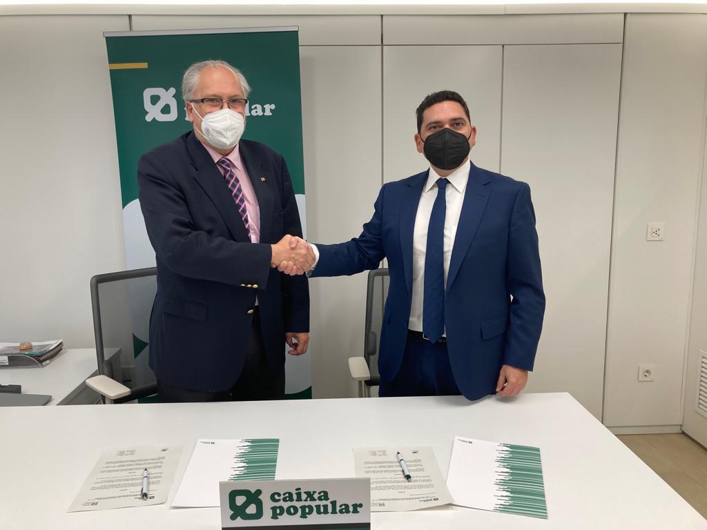 El COBCV, Col•legi Oficial de Biòlegs de la Comunitat Valenciana, i Caixa Popular han signat un acord de col•laboració amb l'objectiu d'afavorir els professionals col•legiats i facilitar les seues gestions economicofinanceres. Amb aquesta aliança, Caixa Popular busca contribuir a la millora econòmica i social del col•lectiu de professionals vinculats al COBCV, facilitant una sèrie de condicions financeres especials. El COBCV defensa la capacitat i la competència dels seus associats per actuar professionalment en amplis camps d'actuació i treballa per a establir camins de coneixement conjuntament amb altres professions a una societat oberta, moderna, pluralista i en ràpida transformació. El responsable de Col•legis Professionals de Caixa Popular, Leopoldo Delgado, i el degà del COBCV, Francisco J. Espinós, han formalitzat la signatura de l'acord entre totes dues entitats. Amb aquesta aliança, Caixa Popular posa a la disposició dels professionals col•legiats diferents productes i serveis financers per col•l El COBCV, Col•legi Oficial de Biòlegs de la Comunitat Valenciana, i Caixa Popular han signat un acord de col•laboració amb l'objectiu d'afavorir els professionals col•legiats i facilitar les seues gestions economicofinanceres. Amb aquesta aliança, Caixa Popular busca contribuir a la millora econòmica i social del col•lectiu de professionals vinculats al COBCV, facilitant una sèrie de condicions financeres especials. El COBCV defensa la capacitat i la competència dels seus associats per actuar professional