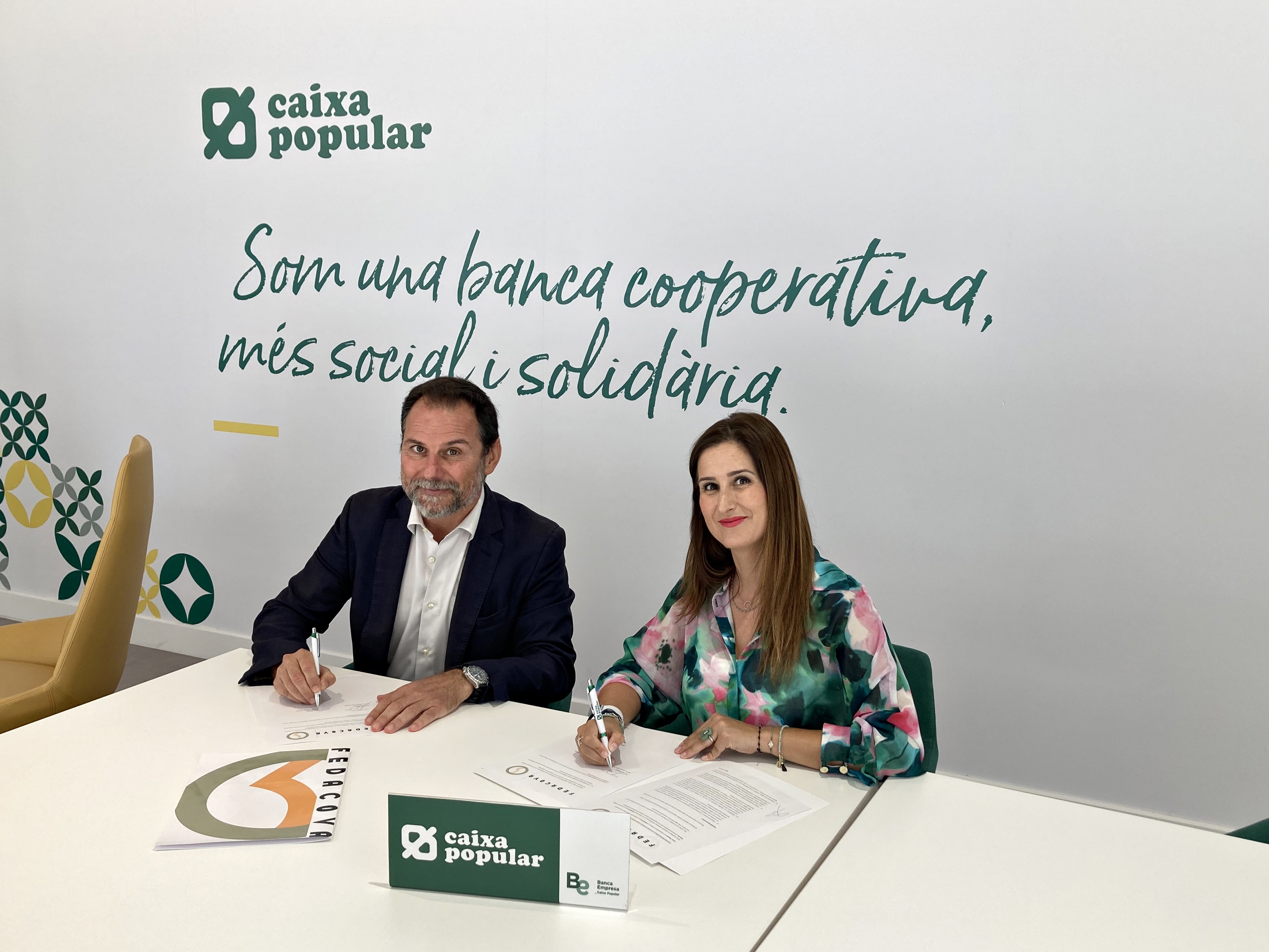Caixa Popular i FEDACOVA s'alien per a donar visibilitat al sector agroalimentari valencià Caixa Popular i FEDACOVA s'alien per a donar visibilitat al sector agroalimentari valencià