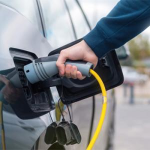 Desarrollo del vehículo eléctrico y conectado Desarrollo del vehículo eléctrico y conectado