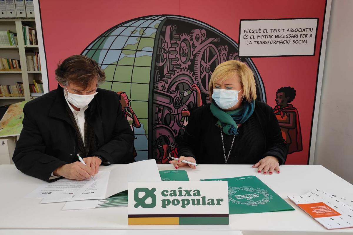 Firma de la renovación del convenio entre Caixa Popular y la Fundació Horta Sud