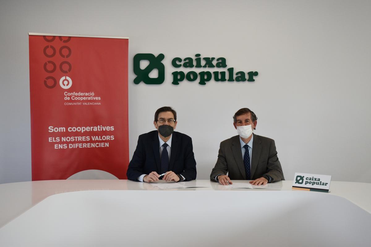 Signatura del conveni entre Concoval i Caixa Popular als servicis centrals de l'entitat financera