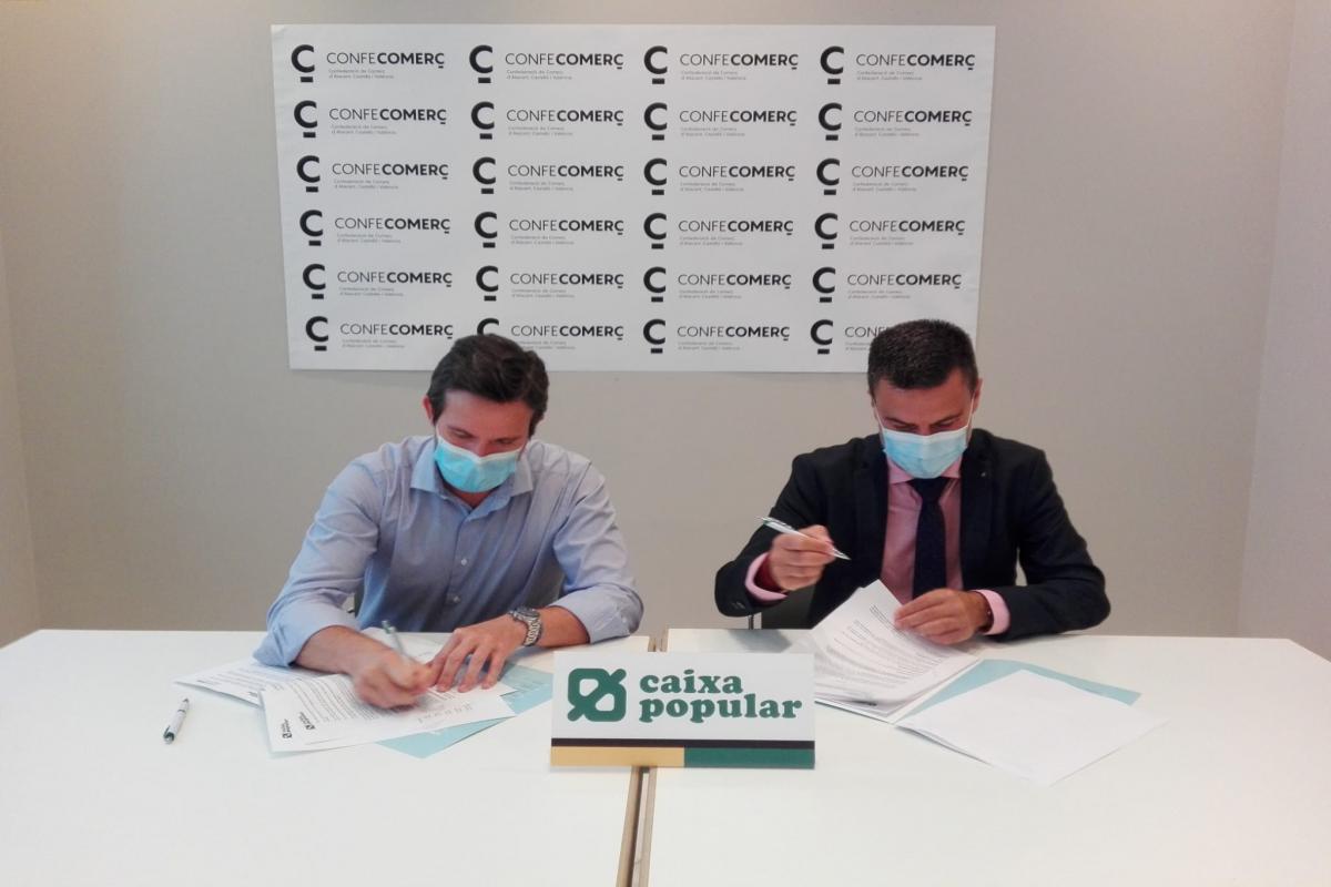 Firma del convenio entre Confecomerç y Caixa Popular Firma del convenio entre Confecomerç y Caixa Popular