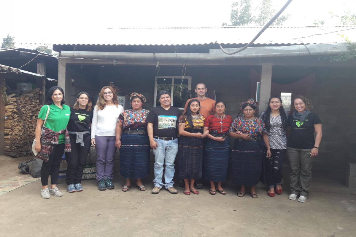 Grup de Cooperació de Caixa Popular en una visita a Nicaradua