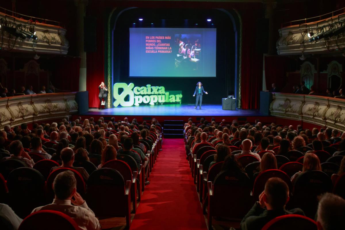 Caixa Popular trae a Elsa Punset en una jornada sobre los hábitos para mejorar la vida Caixa Popular trae a Elsa Punset en una jornada sobre los hábitos para mejorar la vida