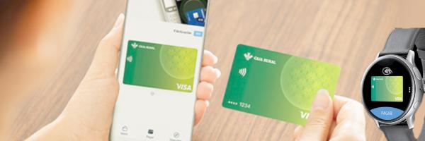 Samsung Pay . persona paga amb samsung pay utilitzant el seu mòbil o rellotge en comerç